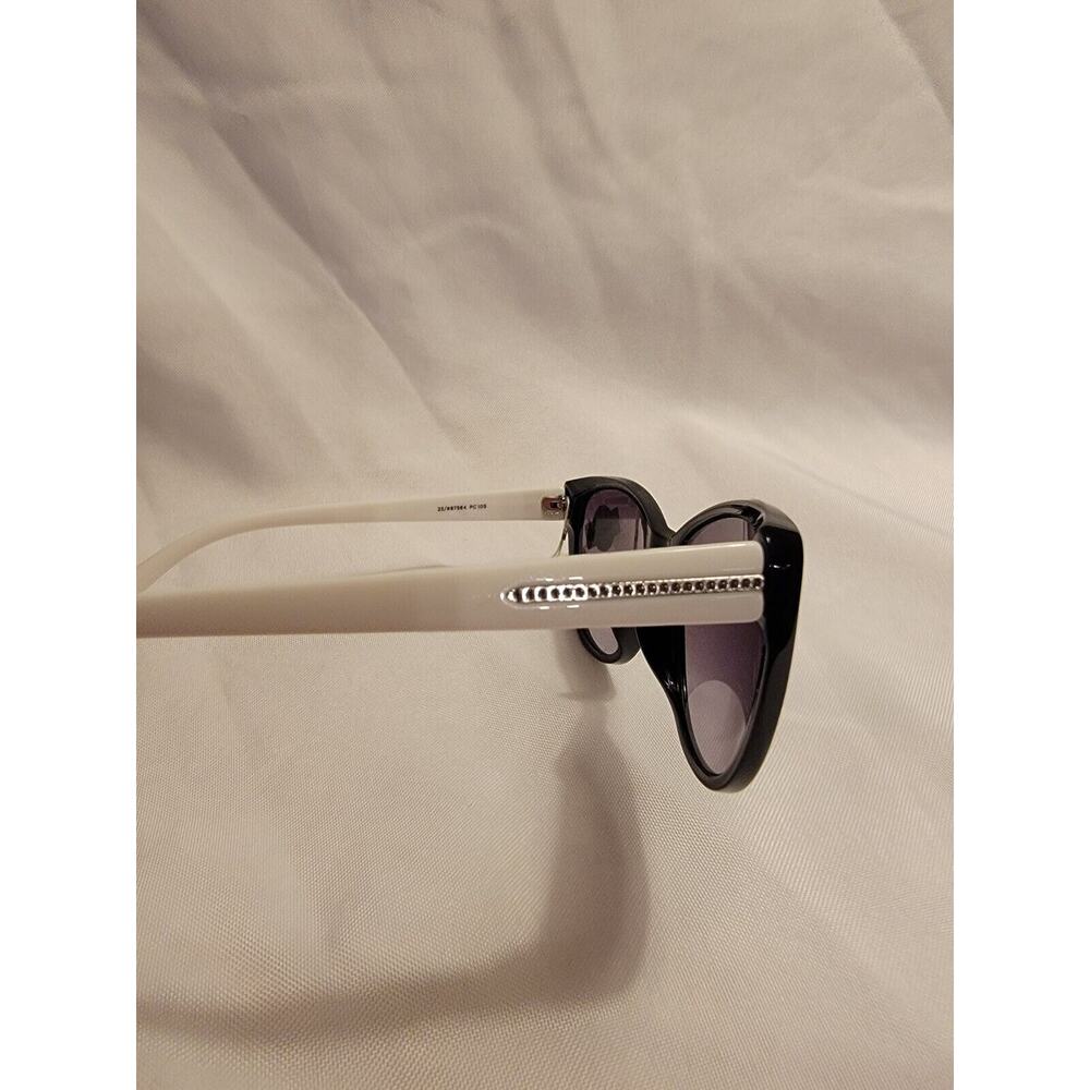 Piranha Lily Glossy Black Cat Eye Womens Sunglasses Black Frame White Arms 62180 - Picture 3 of 7